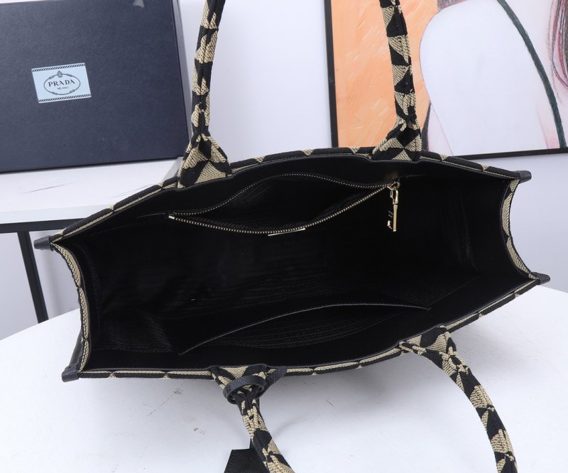 Prada 211 1