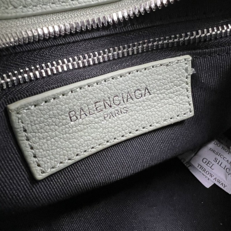 Balenciaga 020 1
