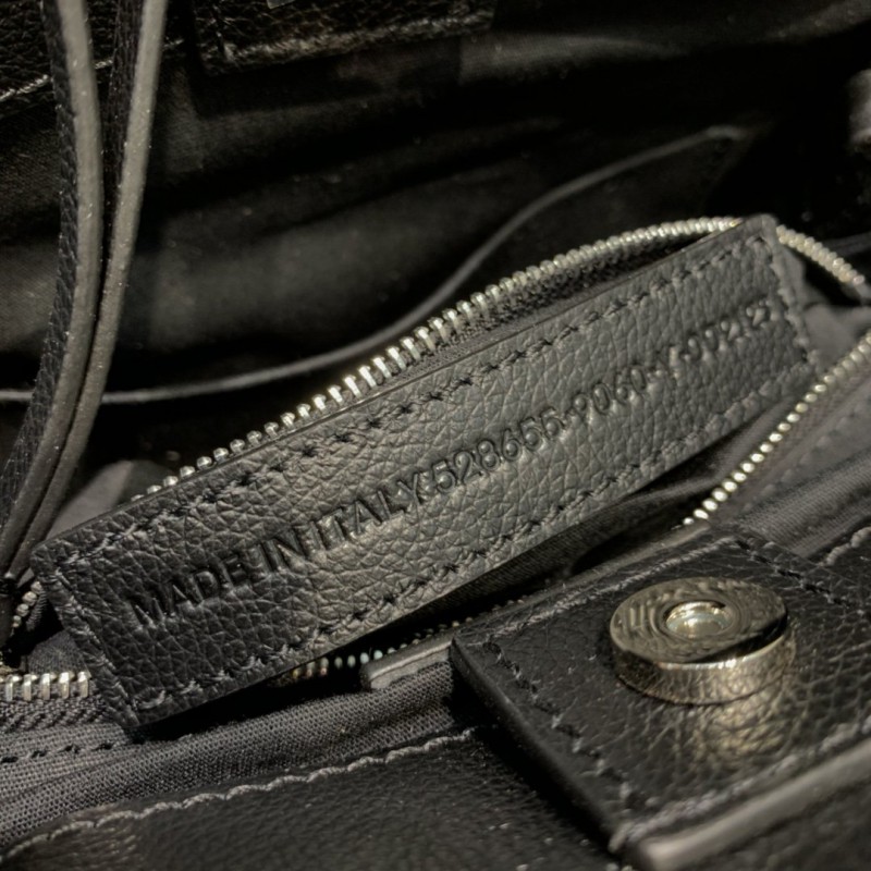 Balenciaga 093 1