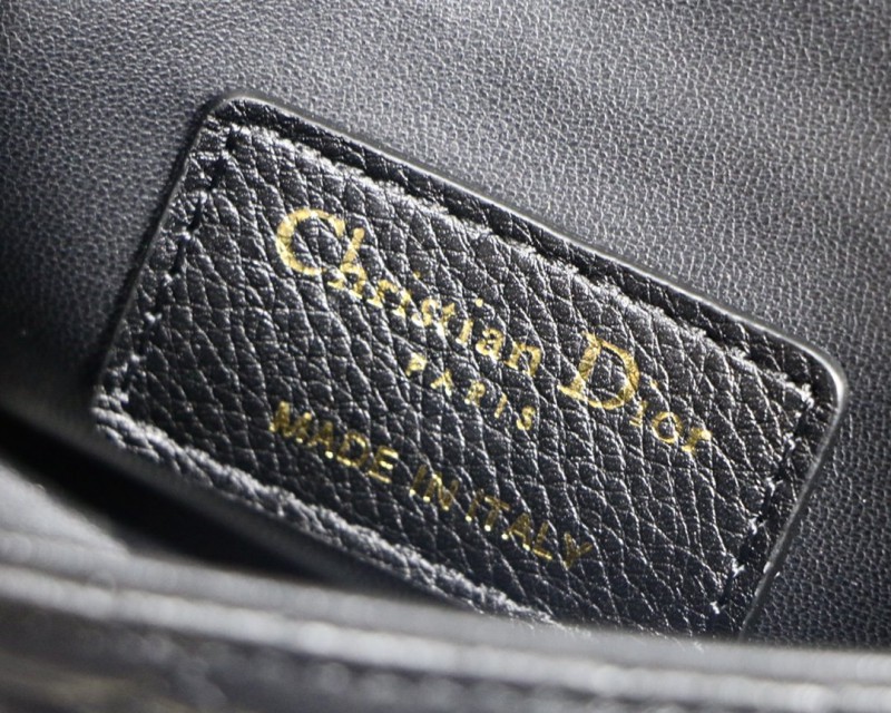 Dior 055 1