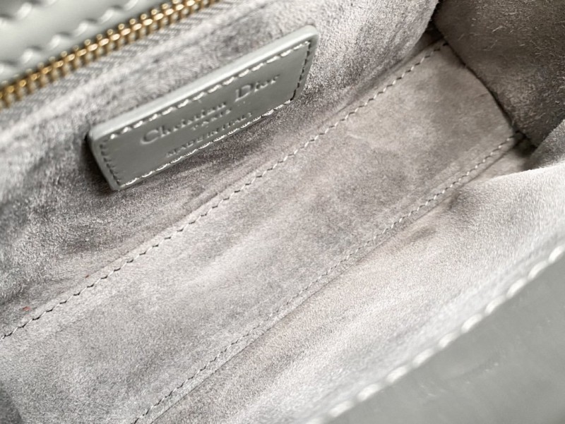 Dior 057 1