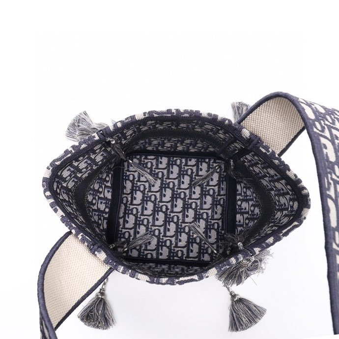 Dior 141 1