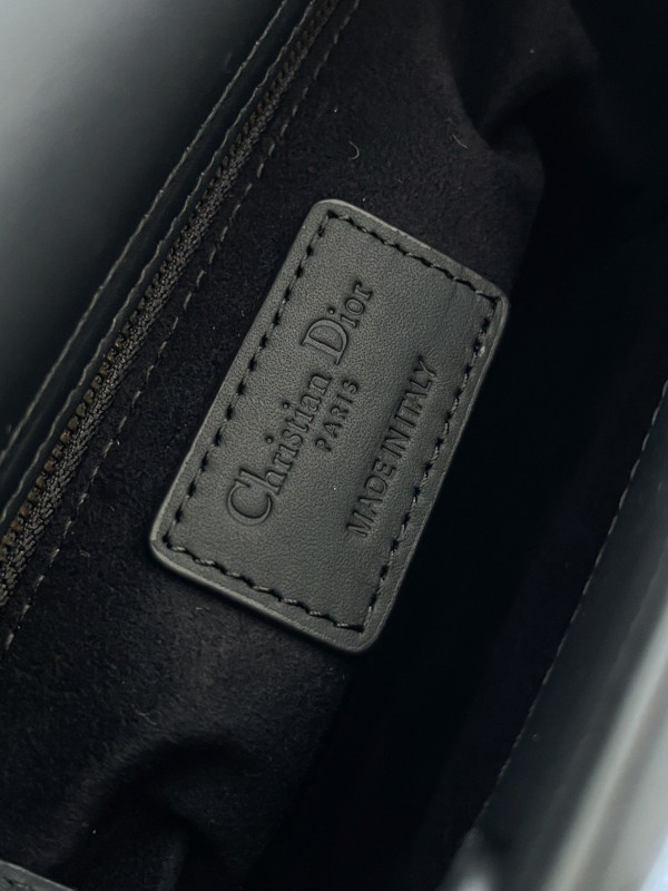 Dior 153 1