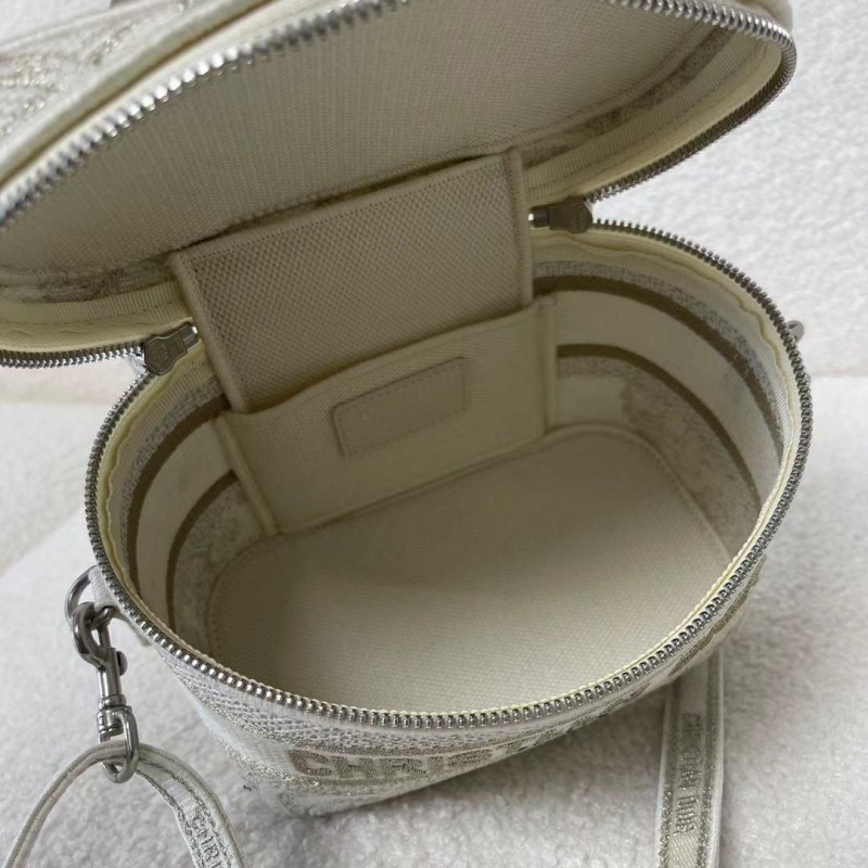 Dior 170 1