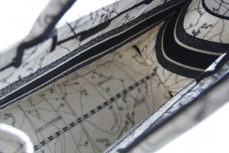 Dior 215 1