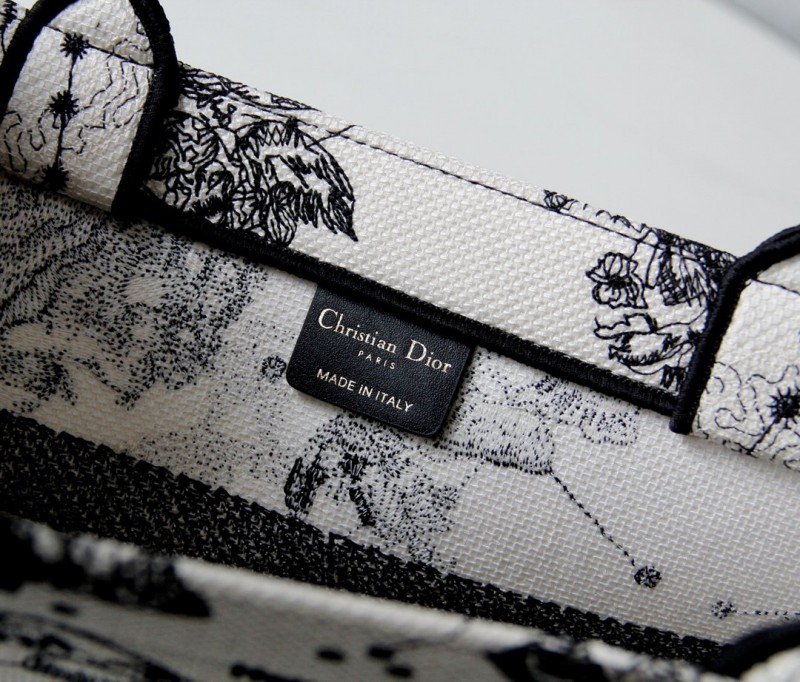 Dior 216 1