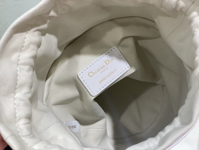 Dior 240 1