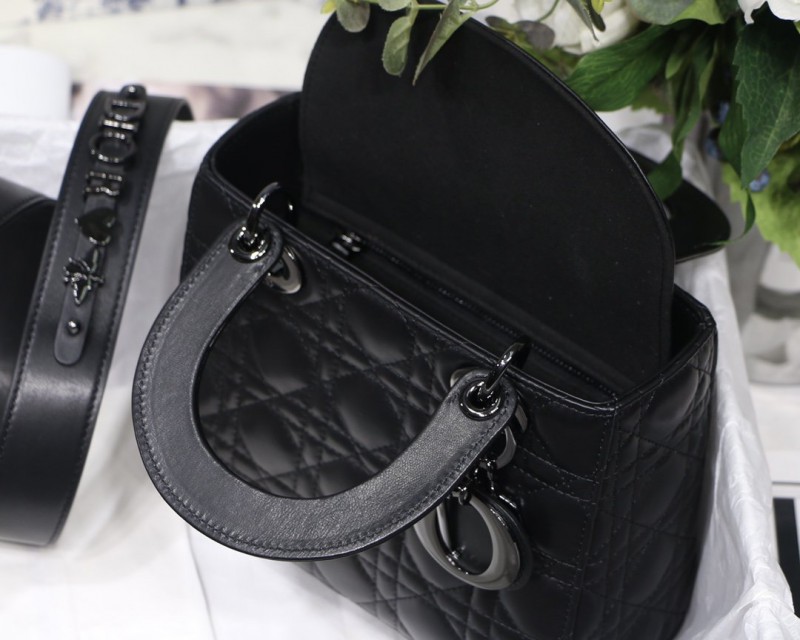 Dior 243 1
