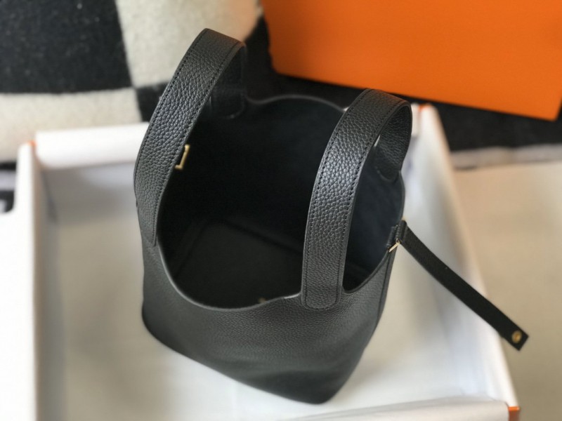 Hermes 024 1