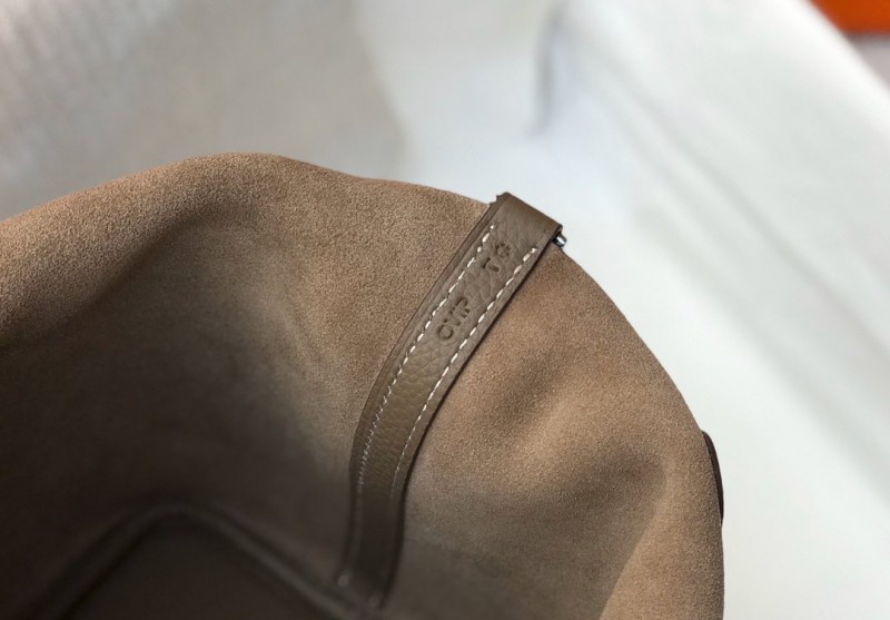 Hermes 027 1