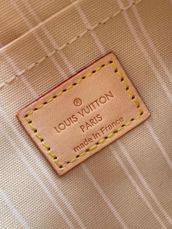 LV 037 1