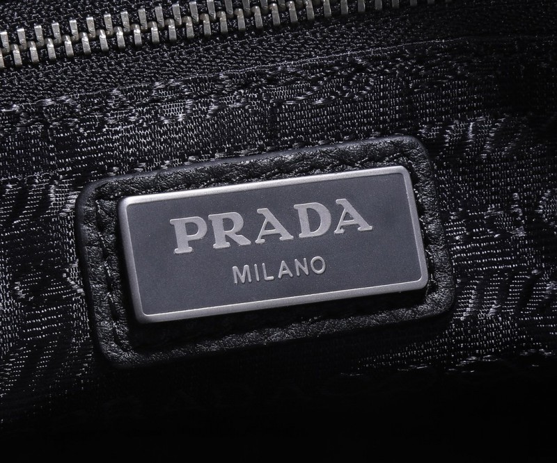 Prada 031 1