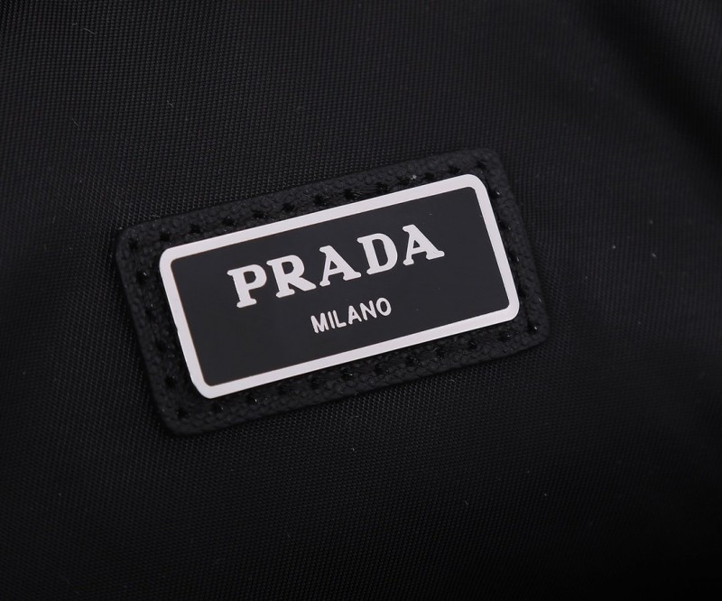 Prada 039 1