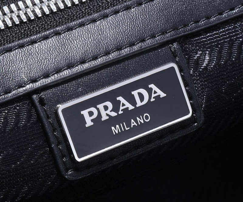 Prada 063 1