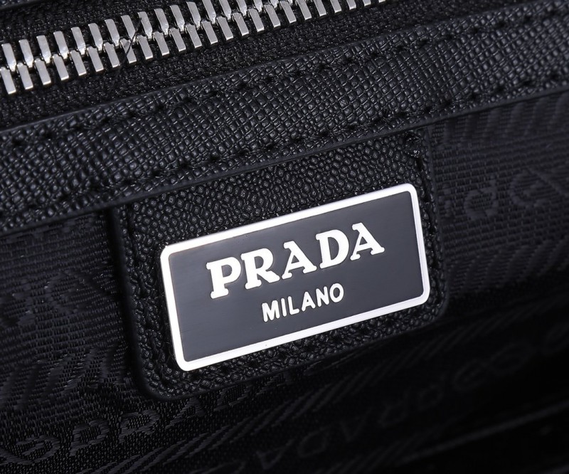 Prada 074 1