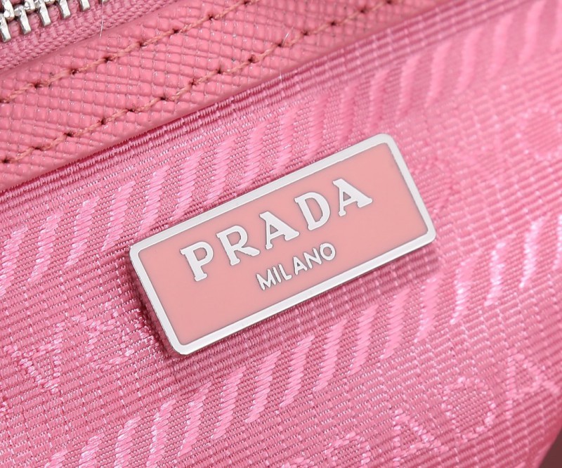 Prada 083 1