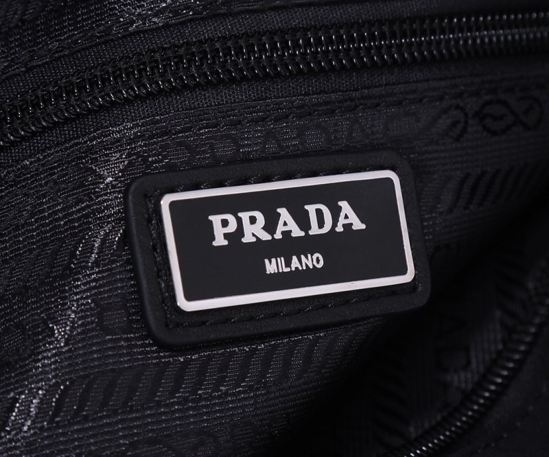 Prada 092 1