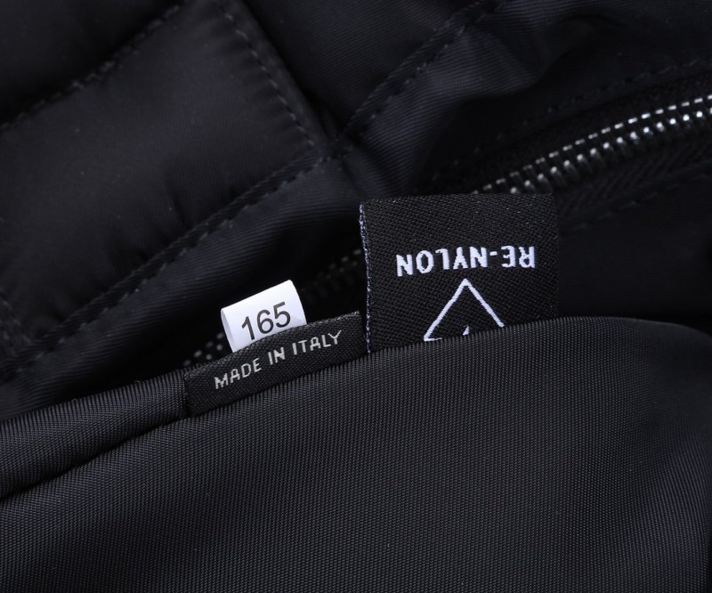 Prada 122 1