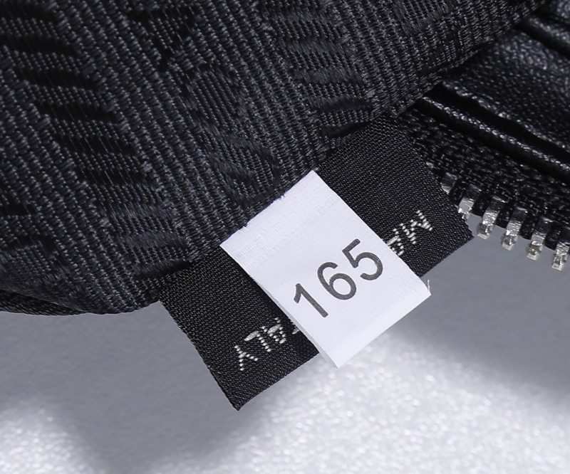 Prada 125 1