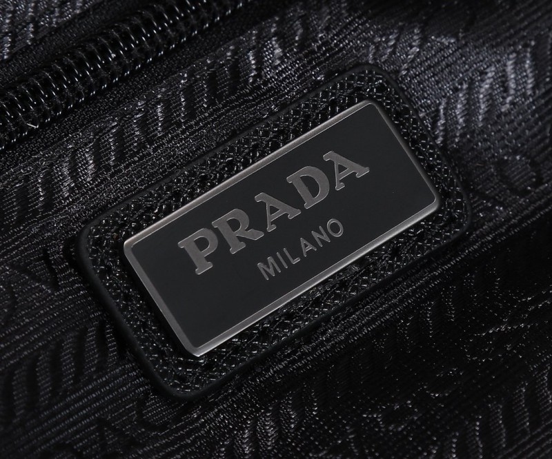 Prada 135 1
