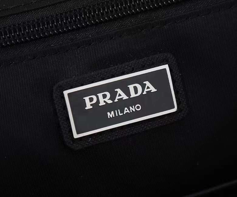 Prada 215 1