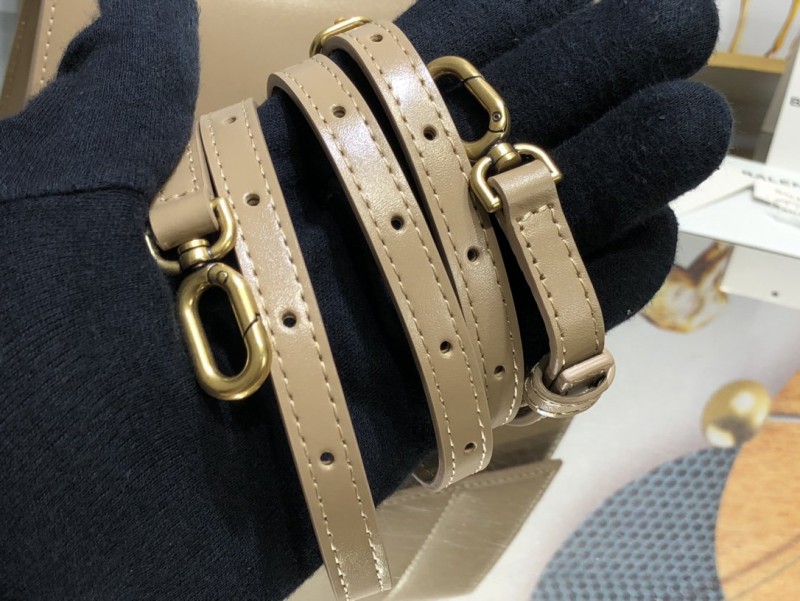 Balenciaga 101 1