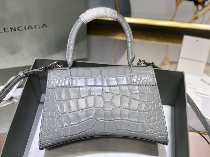 Balenciaga 103 1