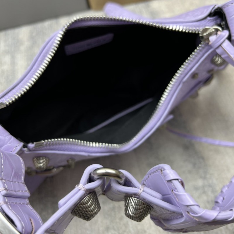 Balenciaga 132 1