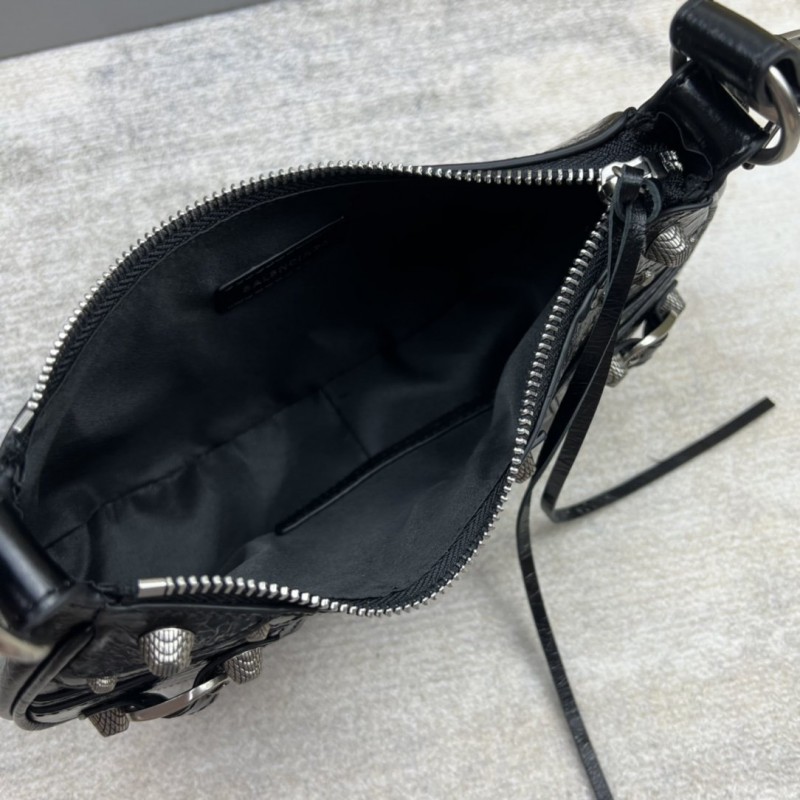 Balenciaga 138 1