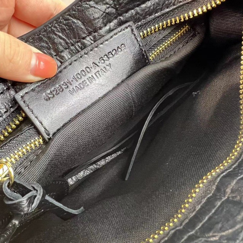Balenciaga 141 1