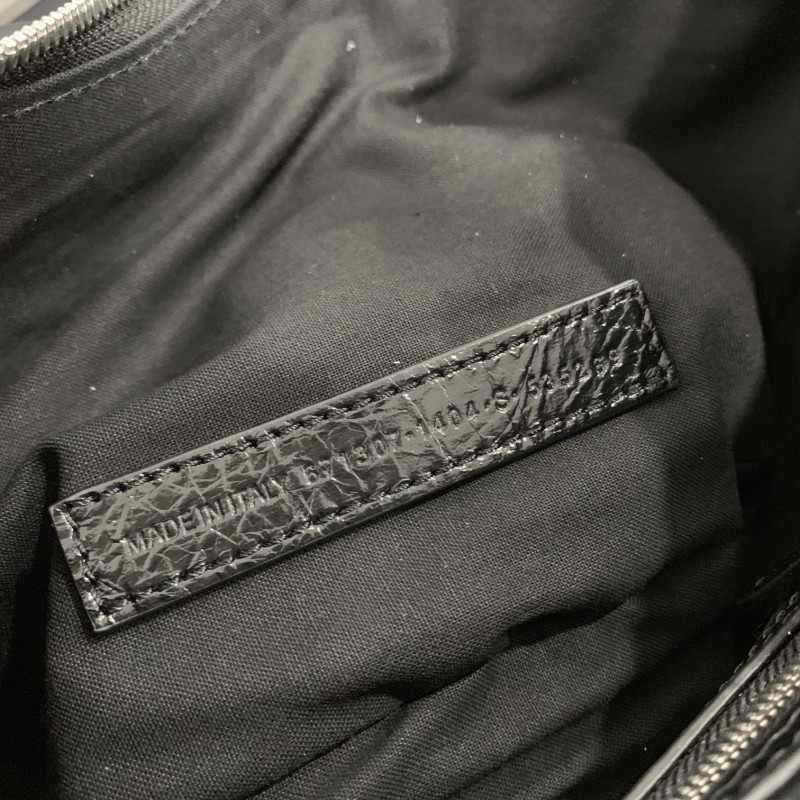 Balenciaga 156 1