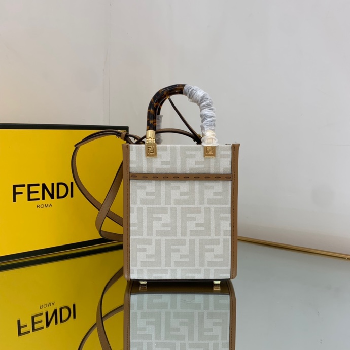 Fendi 034 1