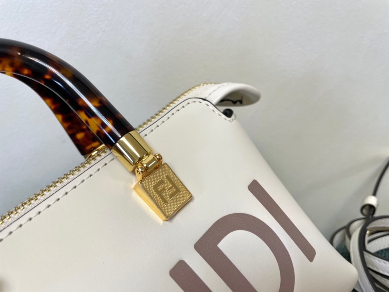 Fendi 037 1