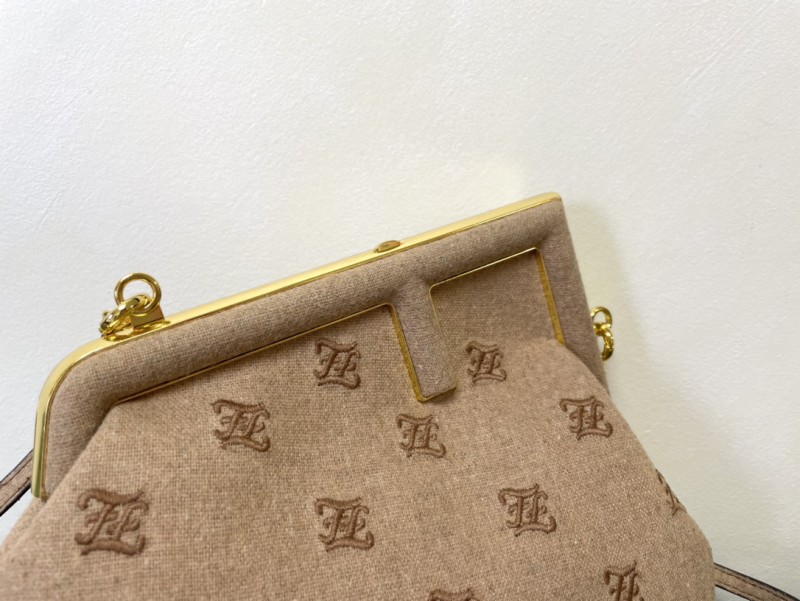 Fendi 038 1
