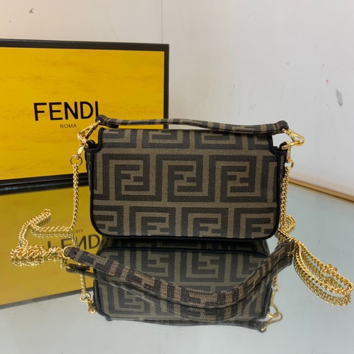 Fendi 046 1
