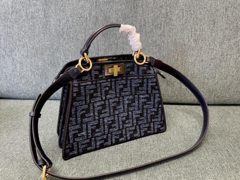 Fendi 066 1