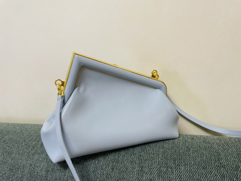 Fendi 067 1