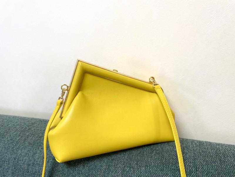Fendi 068 1