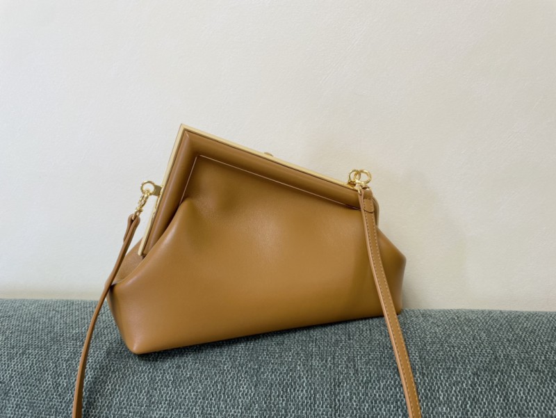 Fendi 076 1