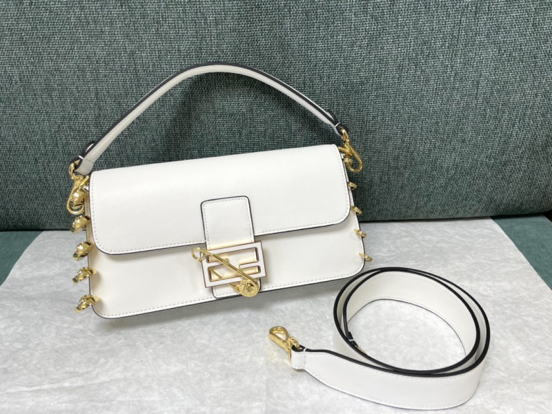 Fendi 102 1