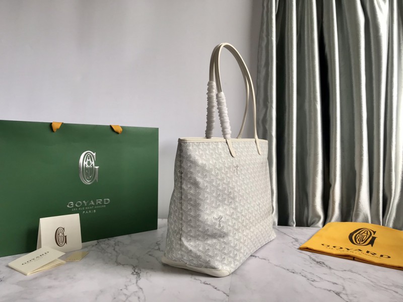 Goyard 104 1