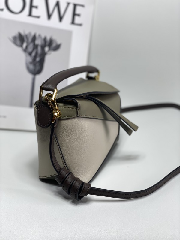 Loewe 070 1