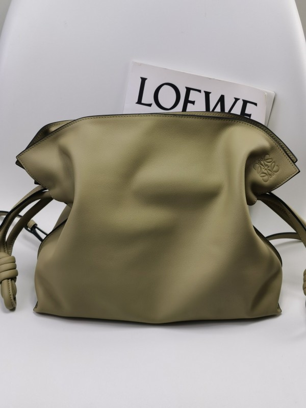 Loewe 124 1
