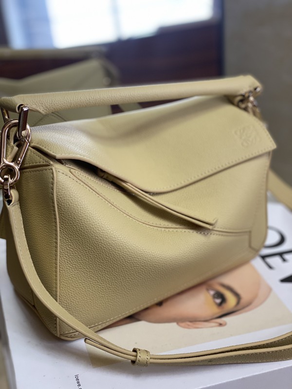 Loewe 132 1