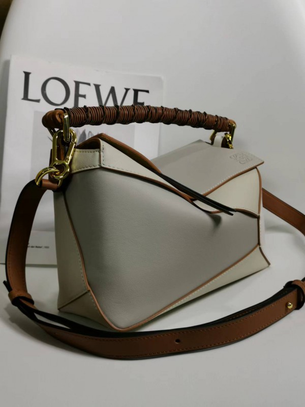 Loewe 205 1