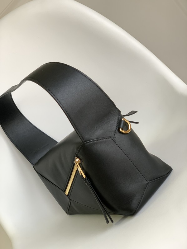 Loewe 206 1