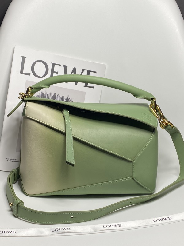 Loewe 214 1