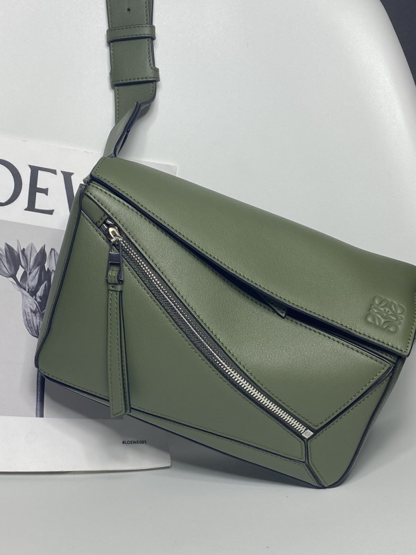 Loewe 218 1