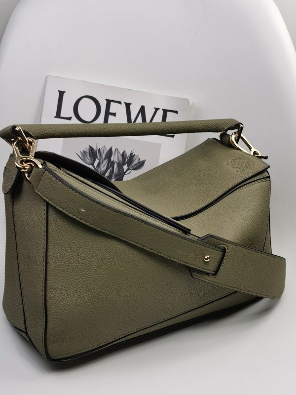 Loewe 235 1