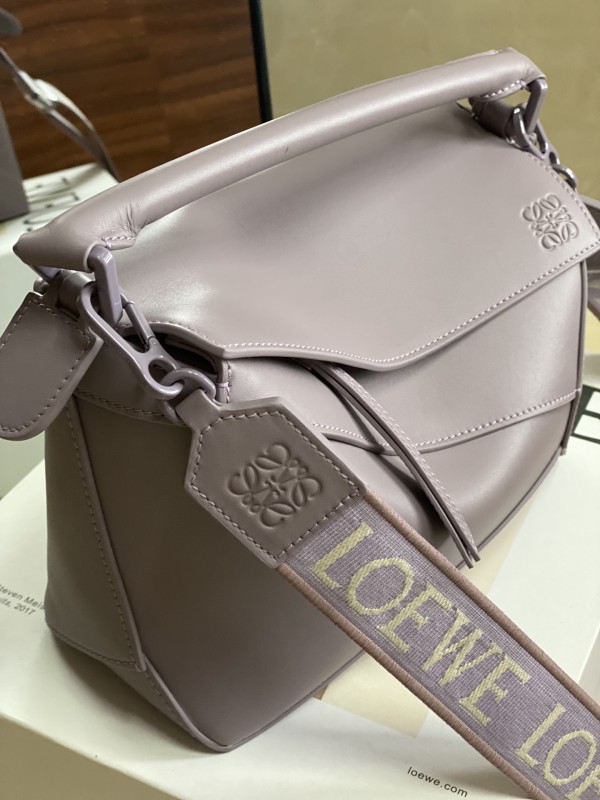 Loewe 239 1